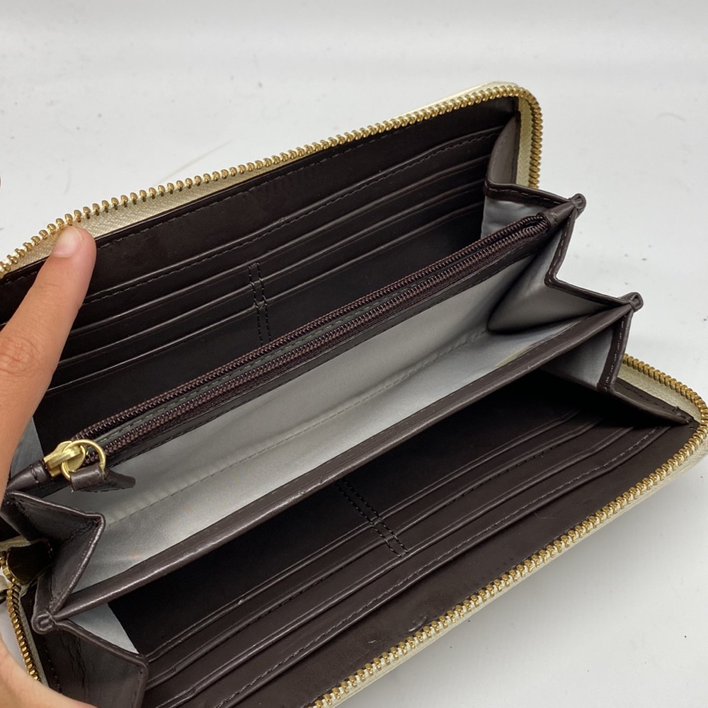COACH Signature Wallet Gold Zip Wallet - Picture 7 of 9